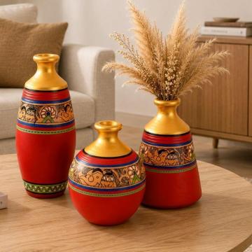 Decorative Vases Online for Elegant Home Interiors