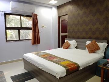 Book /HOTEL /VAIDYA /REGENCY & MANUHAR RESTAURANT Balaghat - Asia - Hotels & Resorts.