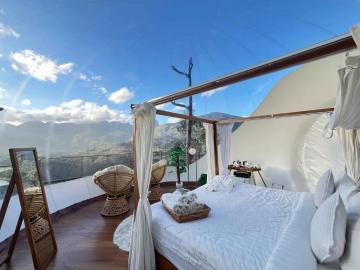 Best Honeymoon Resorts in Munnar | LuxeGlamp