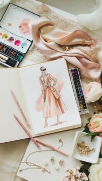 What Makes a Fashion Designer Stand Out in Today’s Industry
