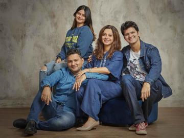 Family Portrait Photography in Mumbai | The Portrait Company