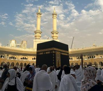 Young Couple’s Umrah Journey Package