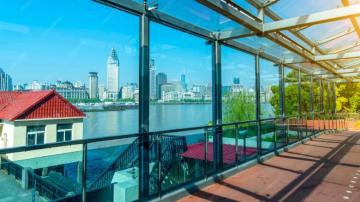 Aluminum and Glass Company – Modern Solutions for Stylish and Durable Spaces