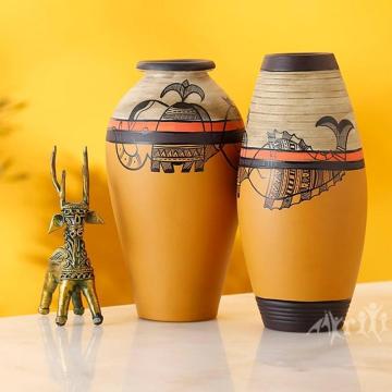 Handcrafted Decorative Vases Online for Stylish Homes