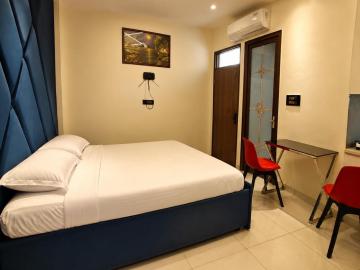 Hotel Near Rohini Hospitals – Comfortable Stay in Rohini, New Delhi