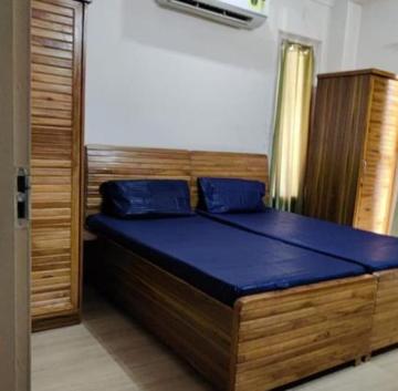 What Are the Best PG & Hostel Options Near DLF Phase 1, Gurgaon?