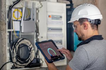 Field Service Technician Management Software for Better Control