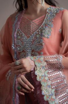 Formal Dresses – Elegant Styles by Branded Wear By Fabiha Fatima