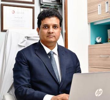 Dermalife Clinic – Hair Transplant in Delhi | Dr Gaurav Garg