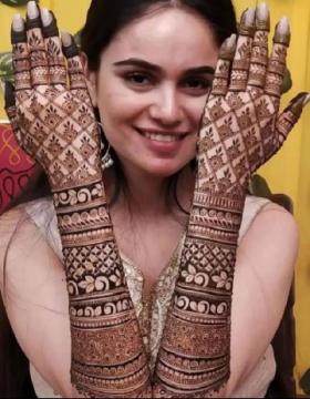 Best Rajasthan Mehandi Artist in Delhi | Rinku Mehandi Artist