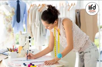A NEW WAY OF LIVING AND DRESSING