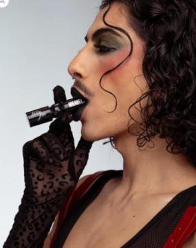 Premium Lip Colour for Elegant Makeup Looks