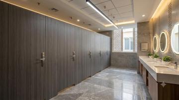 Washroom Partition Systems for Commercial Projects in Delhi