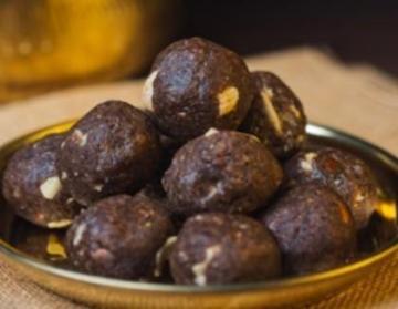 Homemade-Style Nachni Laddu for Traditional Indian Taste
