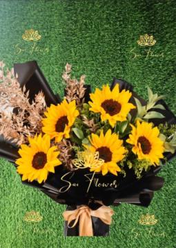 How can I keep my bouquet fresh after receiving flower delivery in Amar Colony?