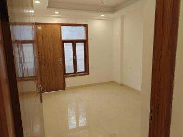 What to Check Before Buying a Builder Floor in Delhi?