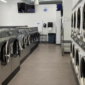 Commercial Laundry Near Me | Malden’s Main St Laundromat
