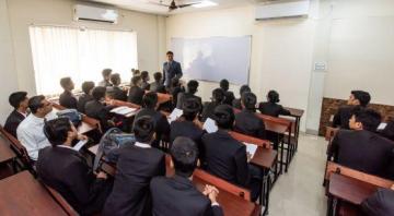 Why Choose ISHM for Bachelor in Hospital Management in Kolkata?