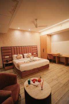 Best Hotel in Mohali – Luxury Stay, Dining & Events