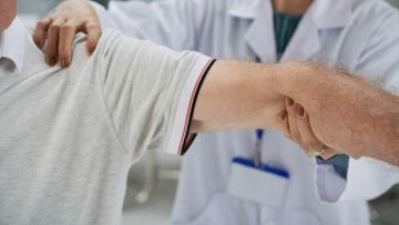 Best Shoulder Surgeon in Gurgaon – Expert Orthopedic Care