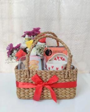 Newborn Baby Gift Hampers India for Cute Baby Celebrations