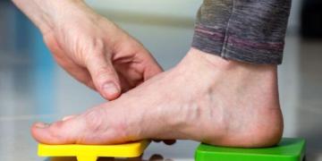 CuraFoot’s Guide to the Best Plantar Fasciitis Treatment in Kolkata for Healthy Feet
