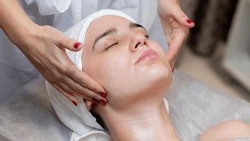 Professional Esthetician Course in Hyderabad | Mirrors Academy