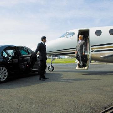 airport pickups limo Burien, WA