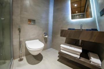 Best hotel near nanakramguda Hyderabad